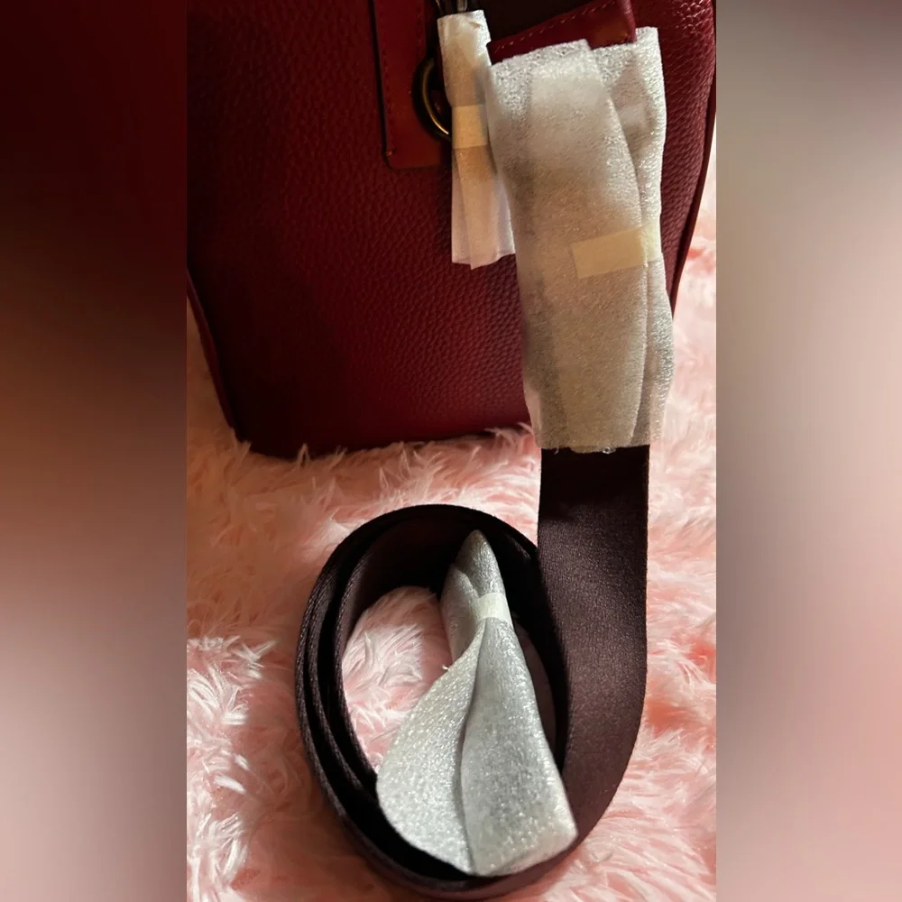 COACH GOTHAM DUFFLE 45/DARK RUBY - Picture 9 of 11